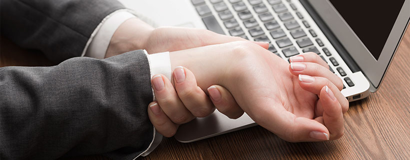 patient needing carpal tunnel syndrome chiropractor in McKinney TX